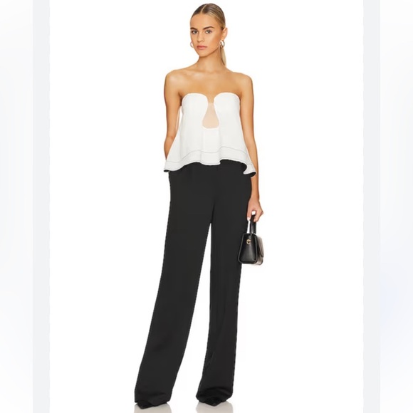 Vera Top in White by
L'ACADEMIE - Picture 4 of 14
